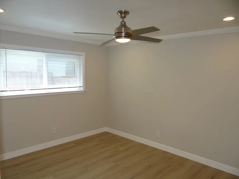 8642 Beverly Ln — Photo 29