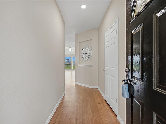 4th image of 34 San Simeon Dr