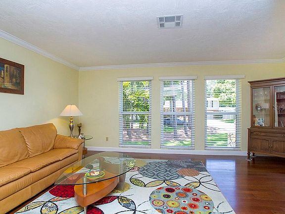 5th image of 7401 Pine Valley Ln