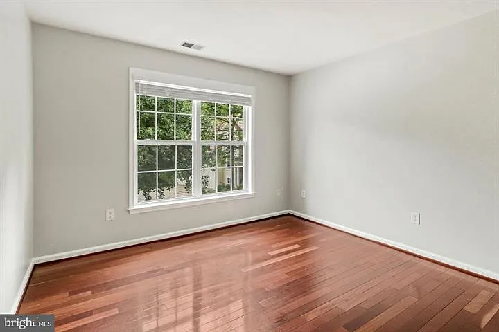 6212 Lilac Bush Ln — Photo 8