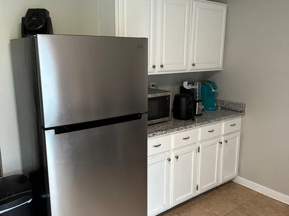 2320 Kingswood Dr, Columbia, SC 29205