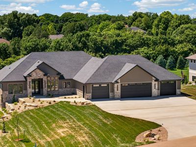 1207 S Stoakes Ave, Sioux Falls, SD, 57110