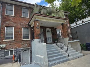 1554 Queen St E, Toronto, ON M4L1E8