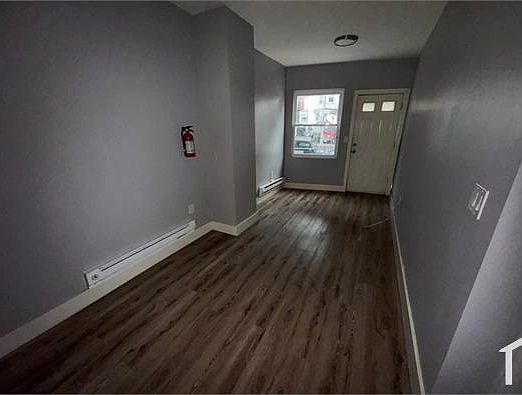 3rd image of 805 Summer Ave #1