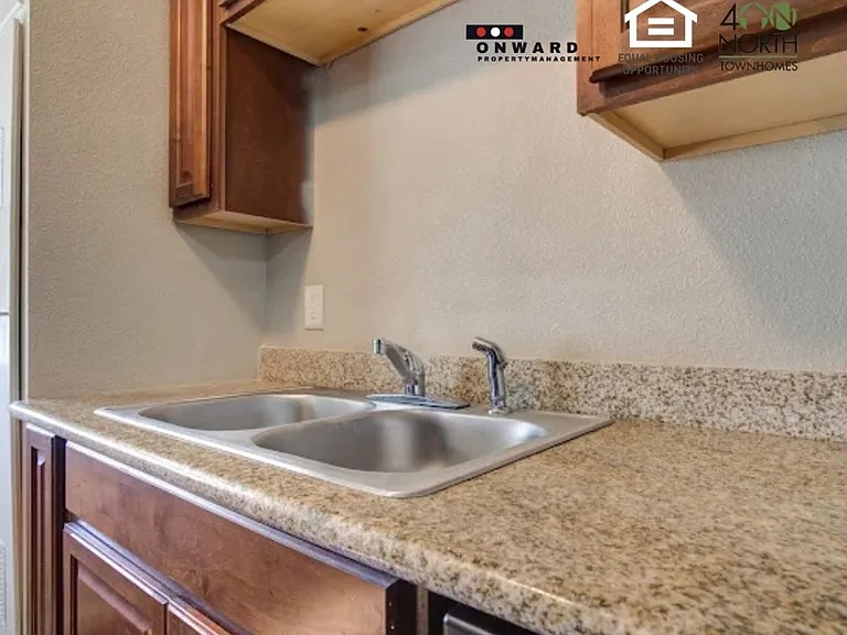400 N Cedar Ave — Photo 20