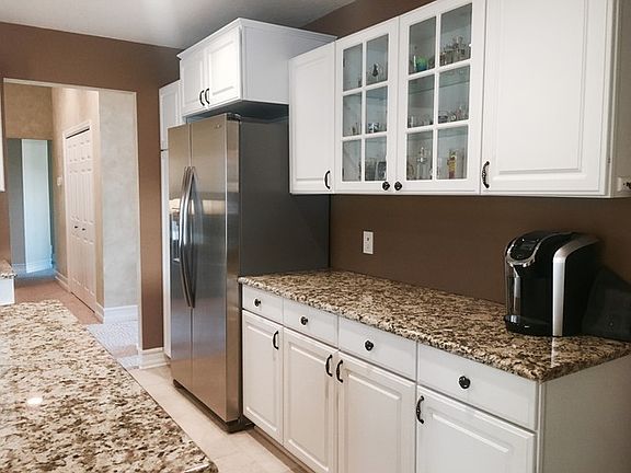 5th image of 200 Cornell Dr