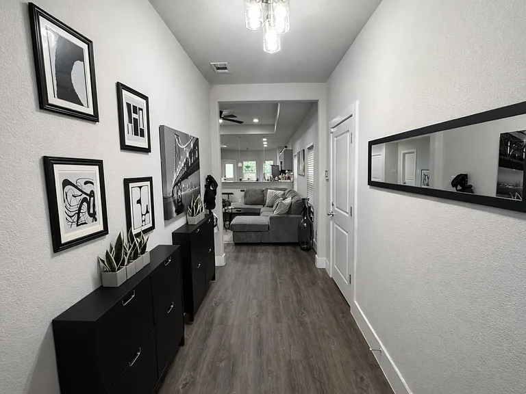 2646 Tanner St — Photo 2