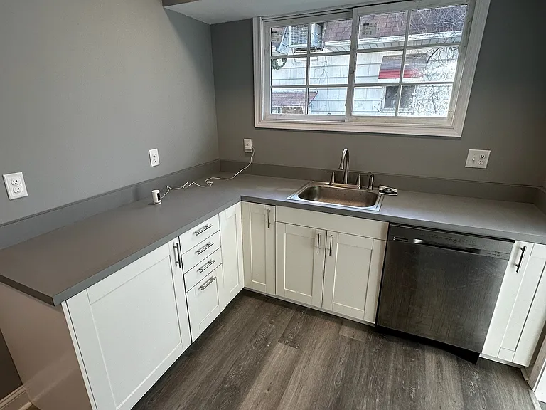 1066 E 17th Ave — Photo 16