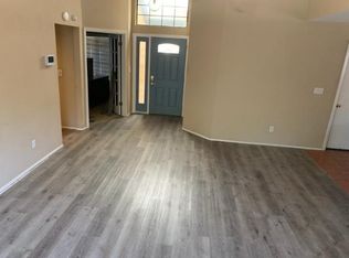 8813 Crowningshield Dr, Bakersfield, CA 93311