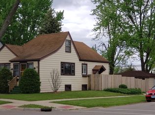 703 Charles St, Aurora, IL 60506