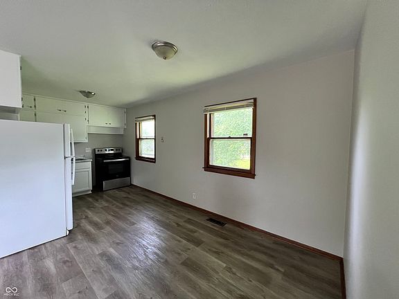 5th image of 3525 N Lombardy Pl