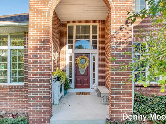 4th image of 7257 Briarcliff Ct SE