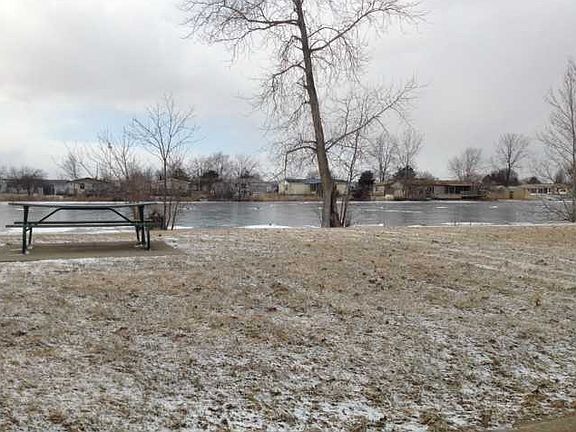 3rd image of 125 Fountain Lake Dr