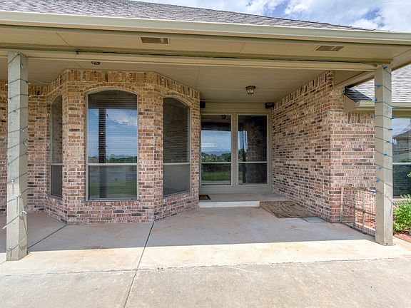 5th image of 15217 Worthington Ln
