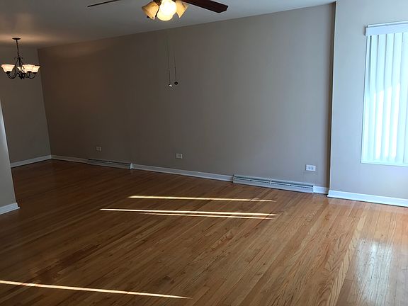 5th image of 6240 N Cicero Ave #A