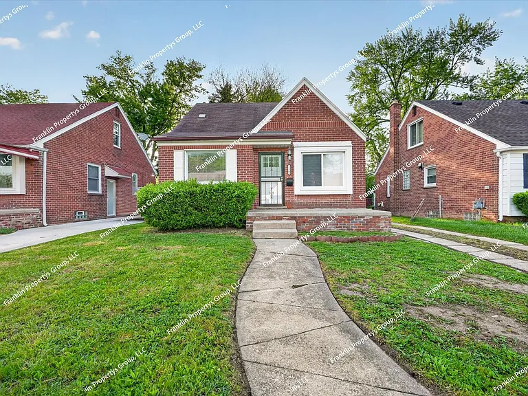 18500 Archdale St — Photo 28