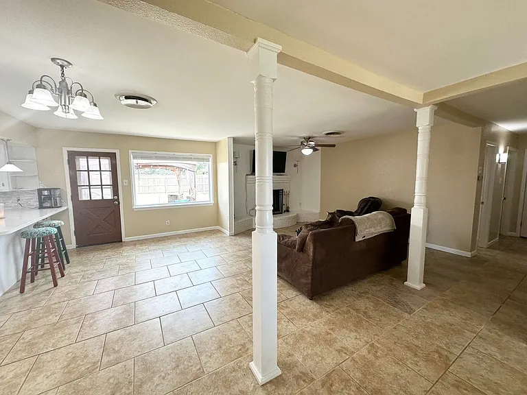 4710 Thomason Dr — Photo 5