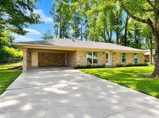 233 Mosby Dr, Pineville, LA 71360