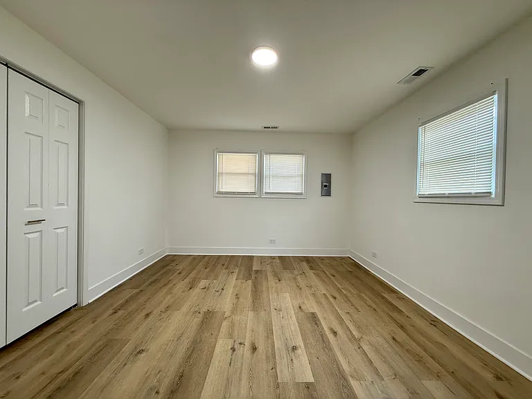 14916 Langley Ave — Photo 26