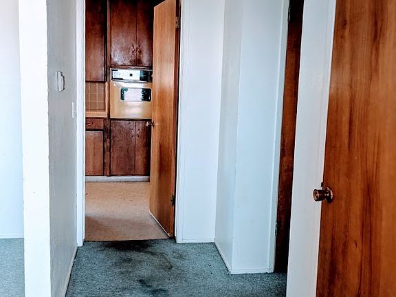 4th image of 773 Lilac Dr