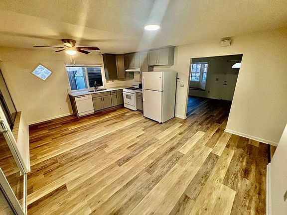 4th image of 8180 Elston Pl