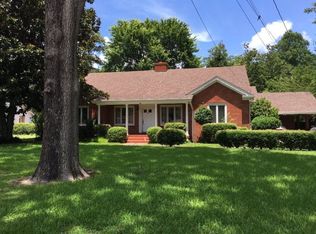 507 E 3rd St, Leland, MS 38756