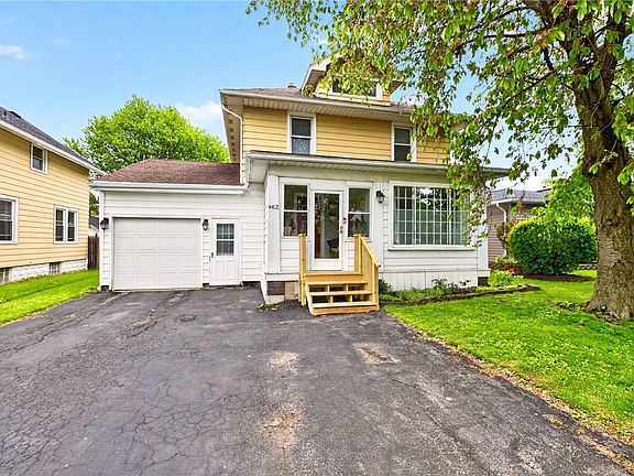 2nd image of 462 Crossfield Rd
