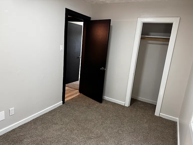 2556 E Wood St — Photo 8