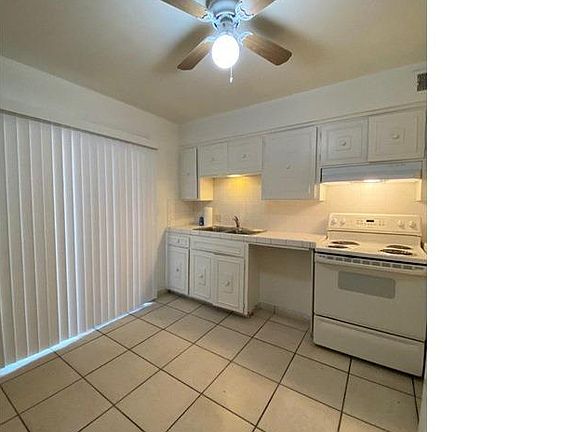 3rd image of 1115 W Simpson Ave APT G