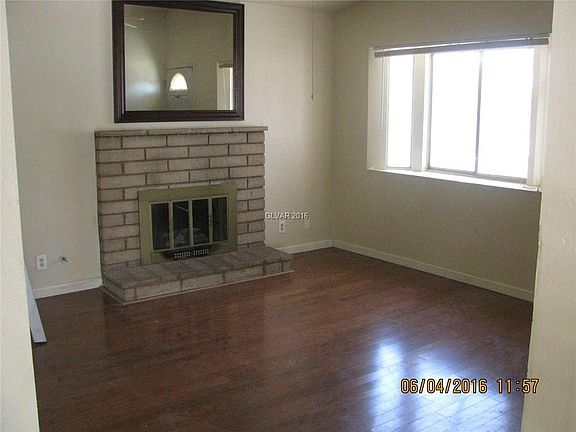 3rd image of 2009 Cameron St #0
