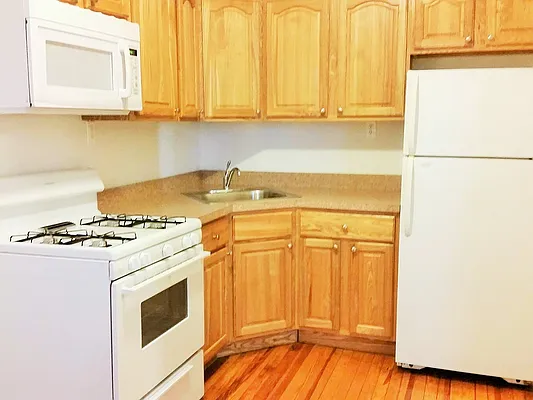 Rented by Roth Realty Management LLC | media 1