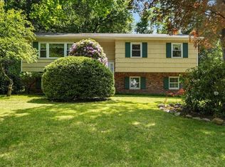 18 Scarlett Ct, New City, NY 10956