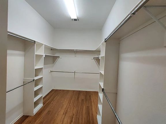 5th image of 516 Marshall Ct