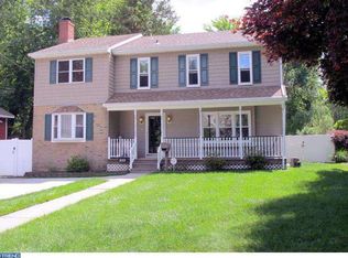 558 Sunset Ave, Maple Shade, NJ 08052