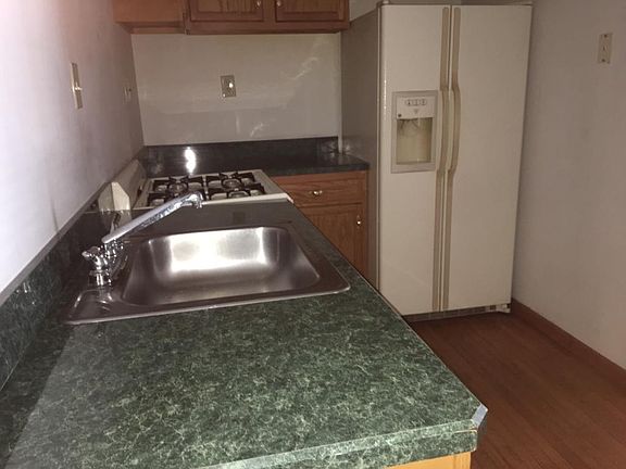 2nd image of 1340 W Porter St #1