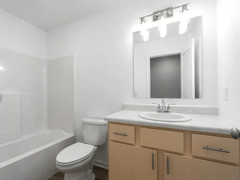 239 Newport Ave — Photo 13