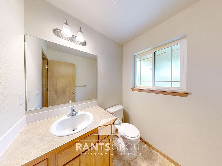1316 Mills Landing Ct SE — Photo 9