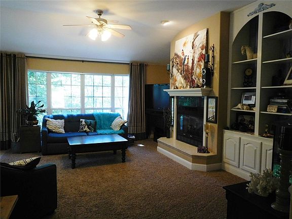 2nd image of 1 Forres Ln