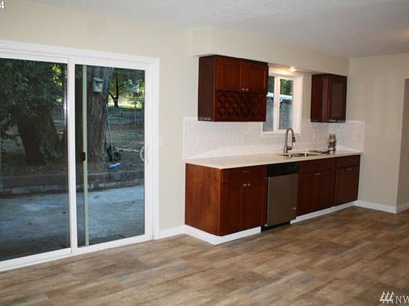 5th image of 6616 NE 16th Ave