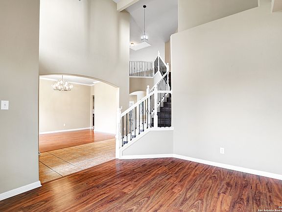 4th image of 9706 LOCKBERRY LN