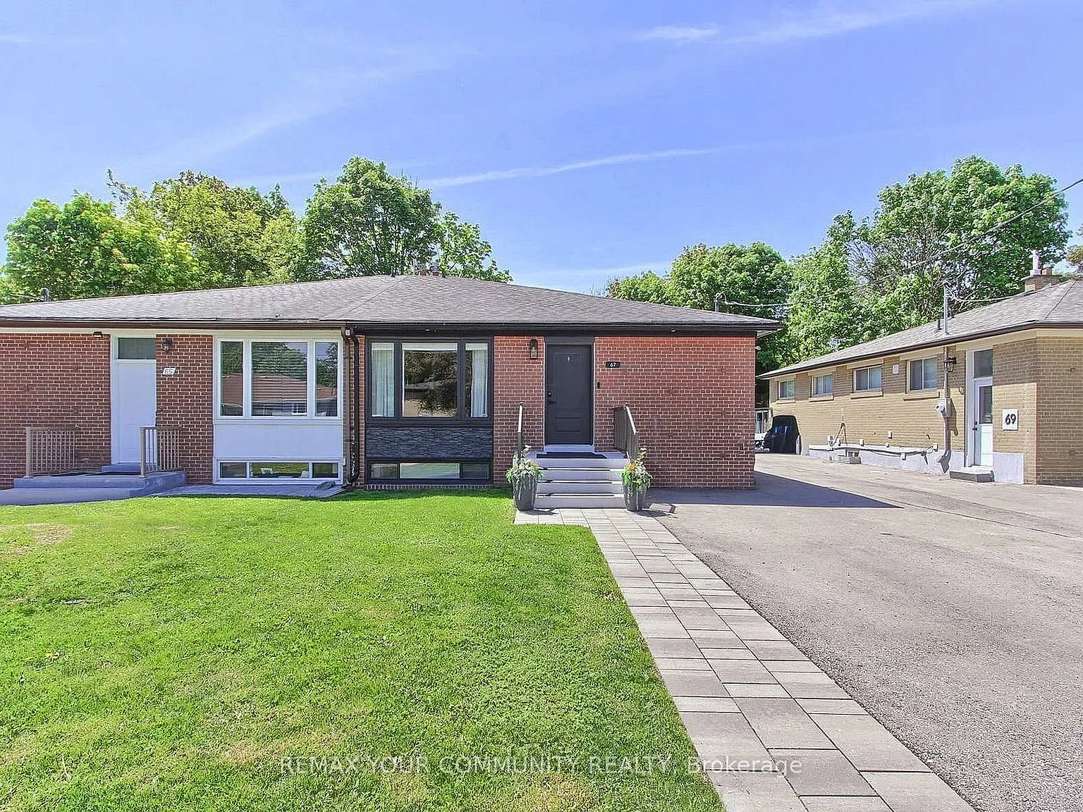 5 bed, $2,900 — Photo 2