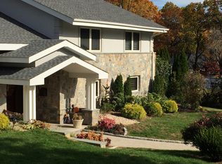 20 Inverness Rd, Scarsdale, NY 10583