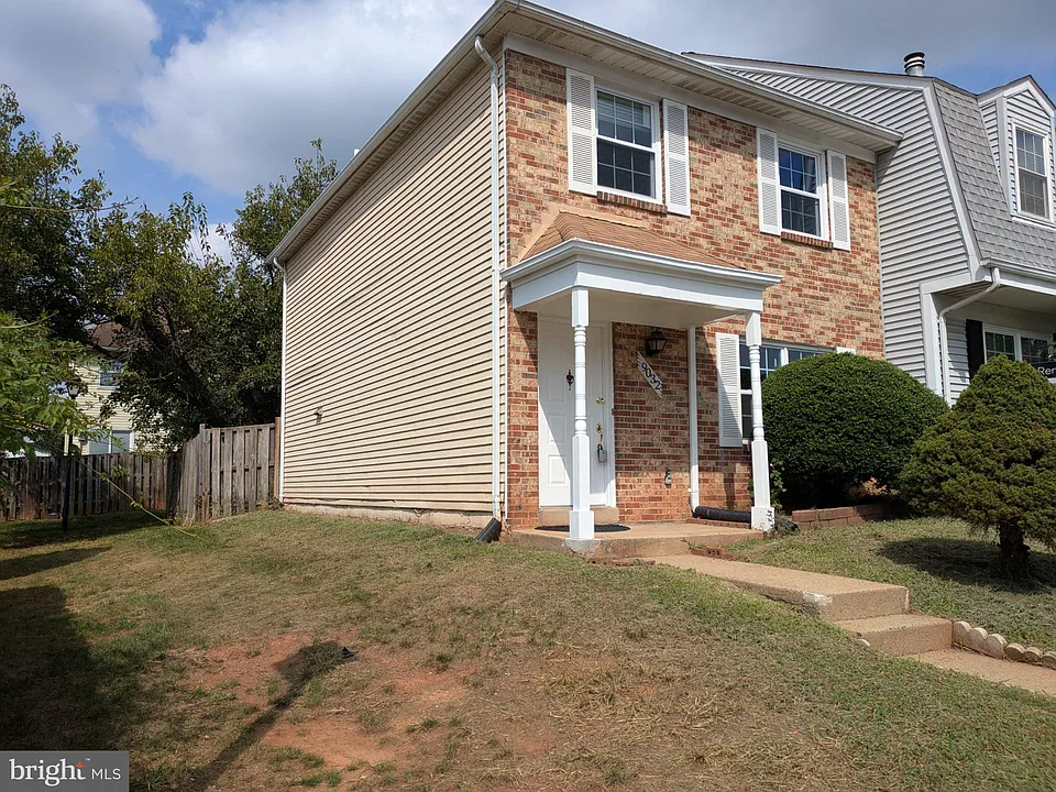 9032 Whispering Pine Ct