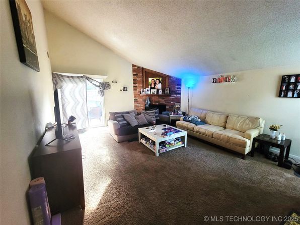 tulsa-oklahoma-440335500 picture