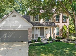 104 Westridge Parc Ln, Ballwin, MO 63021