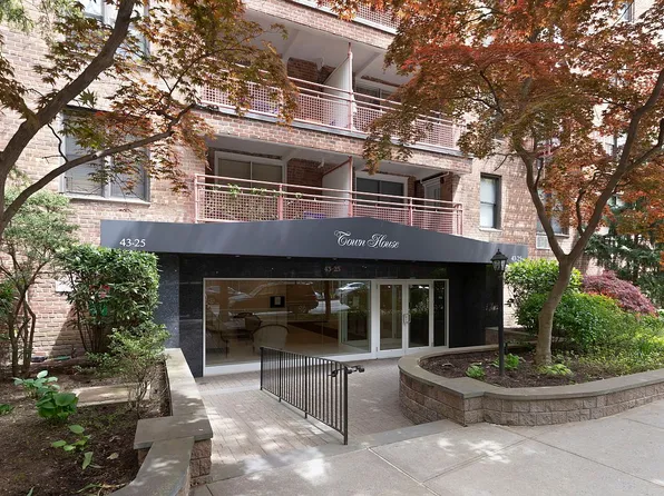 43-25 Douglaston Pkwy #3E, Queens, NY 11363