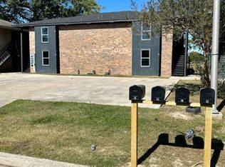 216 N Marigny Cir APT B, Duson, LA 70529