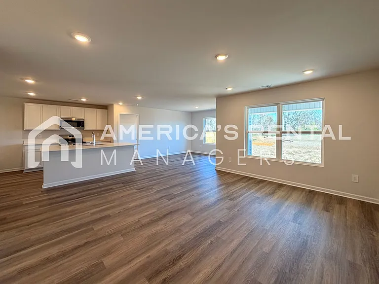9945 Sequoyah Cove Dr SE — Photo 25