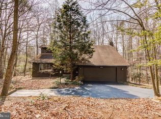 11145 Glade Dr, Reston, VA 20191