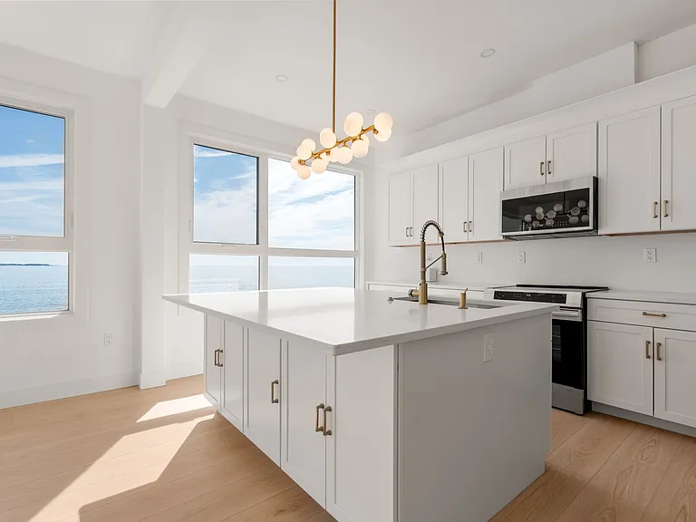 280 Endicott Ave #1 — Photo 3